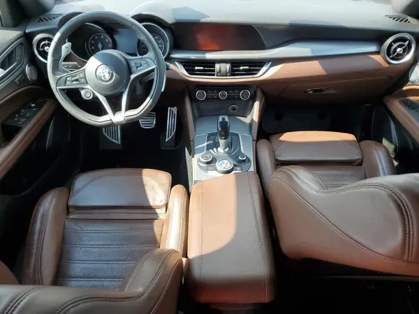 ZASFAKNN8J7C12068 2018 ALFA ROMEO STELVIO - Image 8