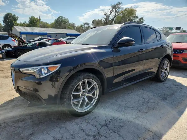 ZASFAKNN9J7B60983 2018 ALFA ROMEO STELVIO