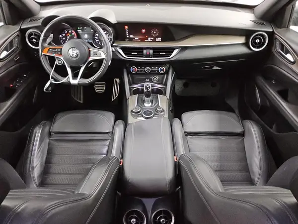 ZASFAKNN9J7B73006 2018 ALFA ROMEO STELVIO - Image 8