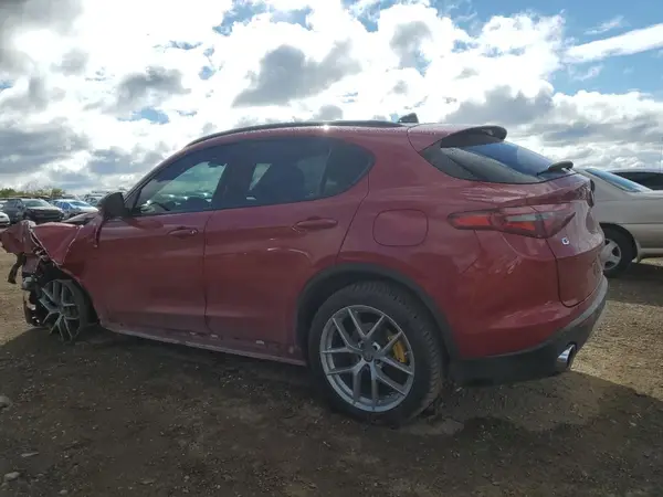 ZASFAKNN9J7B86127 2018 ALFA ROMEO STELVIO - Image 2