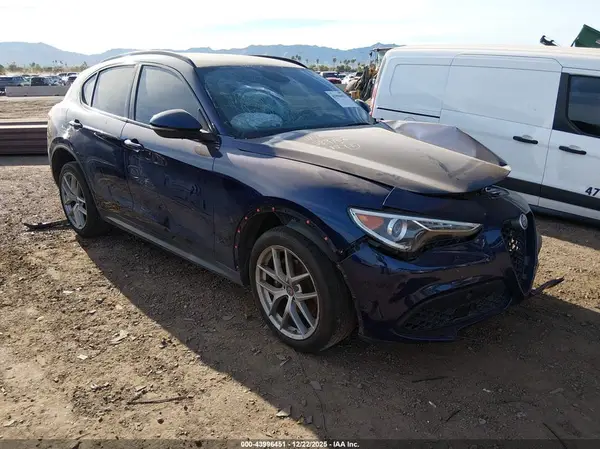 ZASFAKNN9J7B95071 2018 ALFA ROMEO STELVIO