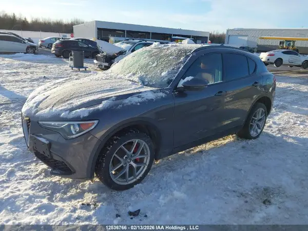 ZASFAKNN9J7C03248 2018 ALFA ROMEO STELVIO - Image 2