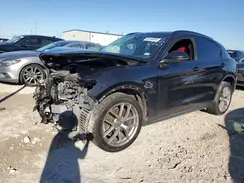 ZASFAKNNXJ7B75069 2018 ALFA ROMEO STELVIO