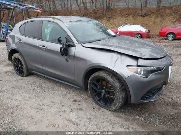ZASFAKNNXJ7B82331 2018 ALFA ROMEO STELVIO - Image 1