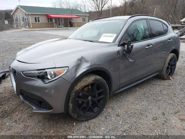 ZASFAKNNXJ7B82331 2018 ALFA ROMEO STELVIO - Image 2