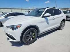 ZASFAKNNXJ7B90977 2018 ALFA ROMEO STELVIO