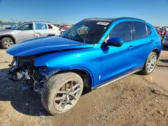 ZASFAKNNXJ7B95547 2018 ALFA ROMEO STELVIO