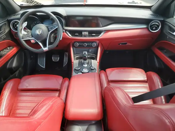 ZASFAKNNXJ7B99355 2018 ALFA ROMEO STELVIO - Image 8