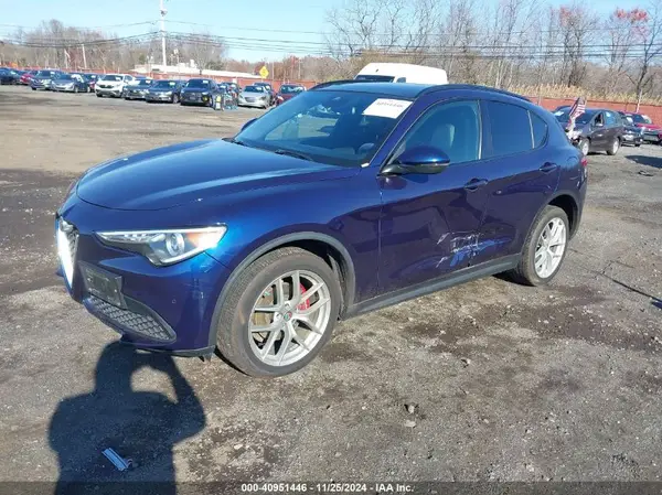 ZASFAKNNXJ7C26487 2018 ALFA ROMEO STELVIO - Image 2