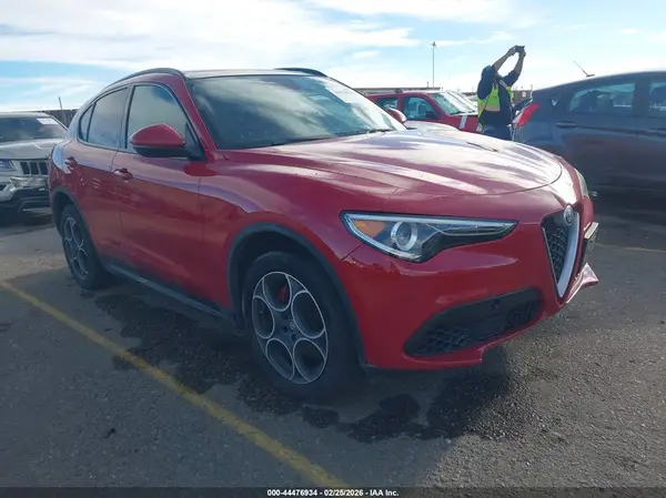 ZASFAKPN0J7B58889 2018 ALFA ROMEO STELVIO