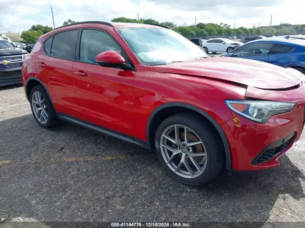 ZASFAKPN0J7B61761 2018 ALFA ROMEO STELVIO - Image 1