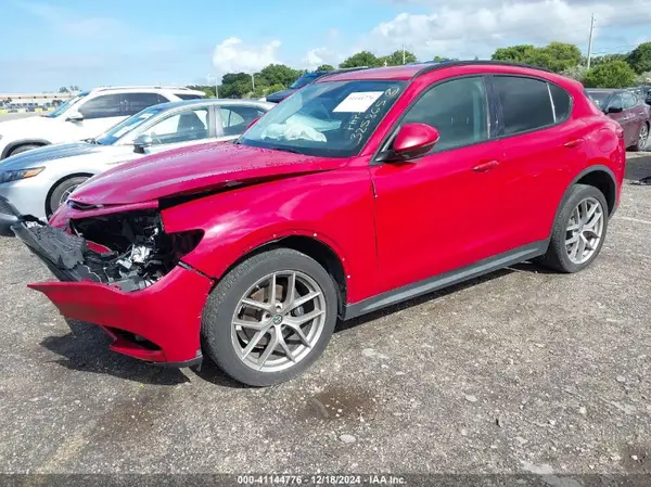 ZASFAKPN0J7B61761 2018 ALFA ROMEO STELVIO - Image 2