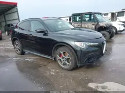 ZASFAKPN0J7B64322 2018 ALFA ROMEO STELVIO