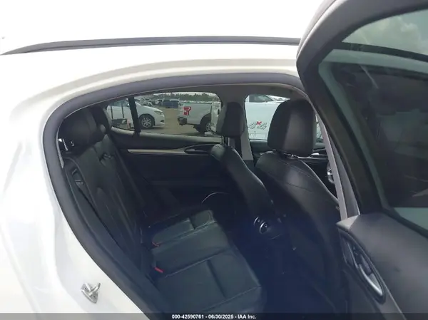 ZASFAKPN0J7B81783 2018 ALFA ROMEO STELVIO - Image 8
