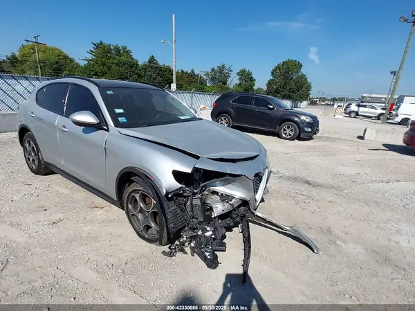 ZASFAKPN1J7C27993 2018 ALFA ROMEO STELVIO