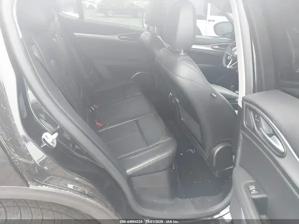 ZASFAKPN2J7B61633 2018 ALFA ROMEO STELVIO - Image 8