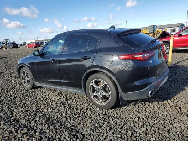 ZASFAKPN2J7B68016 2018 ALFA ROMEO STELVIO - Image 2