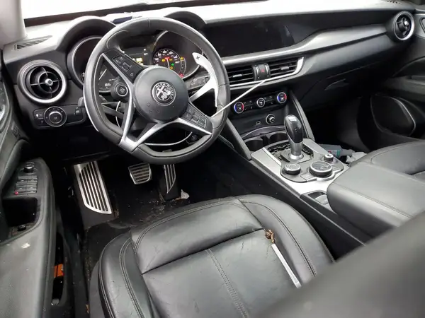 ZASFAKPN2J7B68386 2018 ALFA ROMEO STELVIO - Image 8