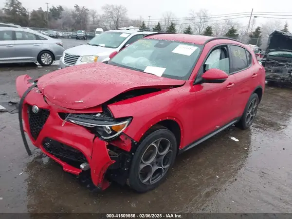 ZASFAKPN2J7B77315 2018 ALFA ROMEO STELVIO - Image 2