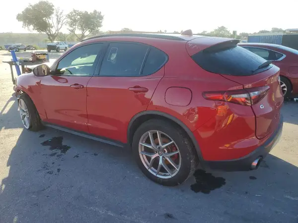 ZASFAKPN2J7B79663 2018 ALFA ROMEO STELVIO - Image 2