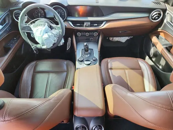 ZASFAKPN2J7B90338 2018 ALFA ROMEO STELVIO - Image 8