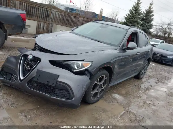 ZASFAKPN2J7B92719 2018 ALFA ROMEO STELVIO - Image 2
