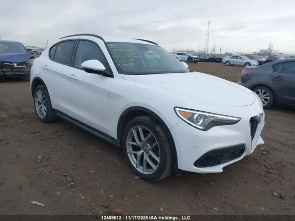 ZASFAKPN3J7B64279 2018 ALFA ROMEO STELVIO - Image 1