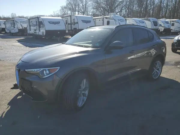 ZASFAKPN3J7B93944 2018 ALFA ROMEO STELVIO - Image 1