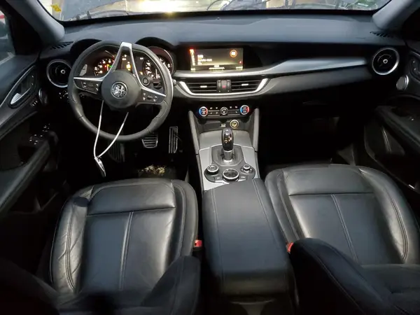 ZASFAKPN4J7B58362 2018 ALFA ROMEO STELVIO - Image 8