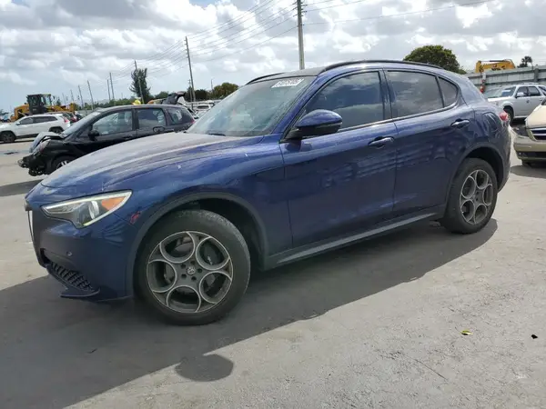 ZASFAKPN4J7B67062 2018 ALFA ROMEO STELVIO - Image 1