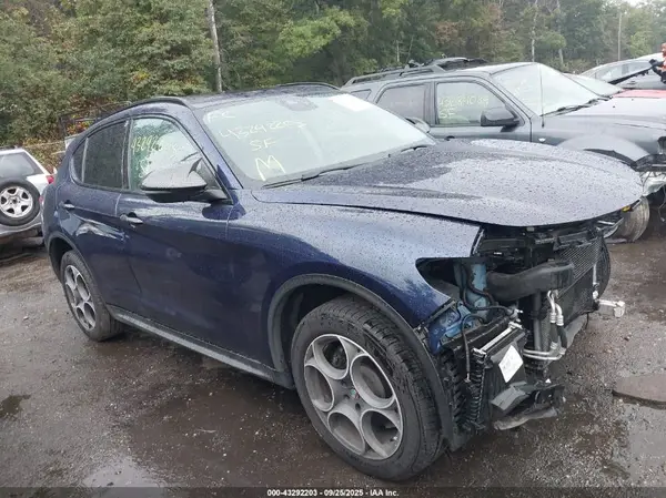 ZASFAKPN4J7B77655 2018 ALFA ROMEO STELVIO