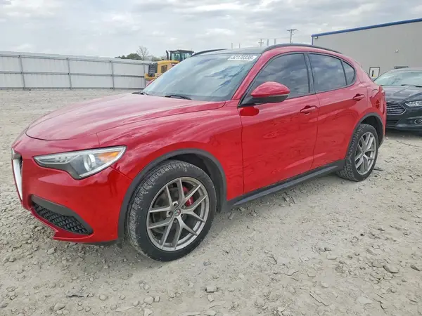 ZASFAKPN4J7B95511 2018 ALFA ROMEO STELVIO