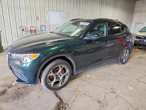 ZASFAKPN4J7C15305 2018 ALFA ROMEO STELVIO
