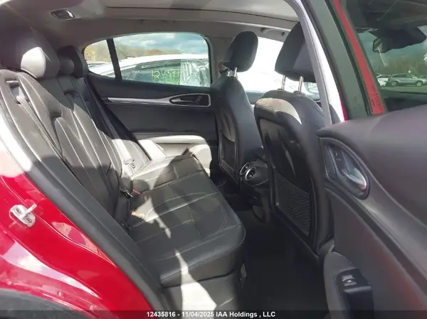 ZASFAKPN4J7C28541 2018 ALFA ROMEO STELVIO - Image 8