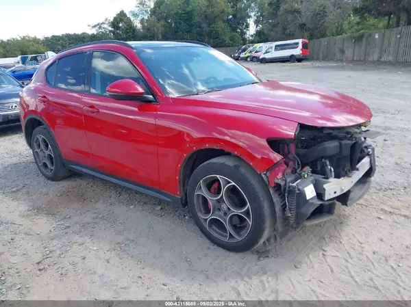 ZASFAKPN5J7B71721 2018 ALFA ROMEO STELVIO