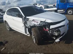 ZASFAKPN5J7B85215 2018 ALFA ROMEO STELVIO