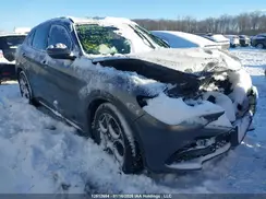 ZASFAKPN5J7B92374 2018 ALFA ROMEO STELVIO