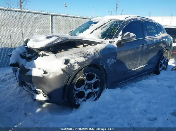 ZASFAKPN5J7B92374 2018 ALFA ROMEO STELVIO - Image 2