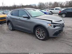 ZASFAKPN5J7B95758 2018 ALFA ROMEO STELVIO
