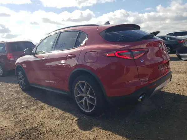 ZASFAKPN5J7B96831 2018 ALFA ROMEO STELVIO - Image 2