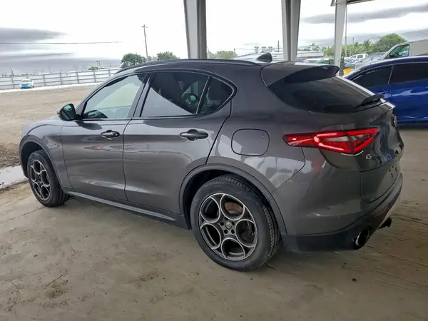 ZASFAKPN6J7B68391 2018 ALFA ROMEO STELVIO - Image 2