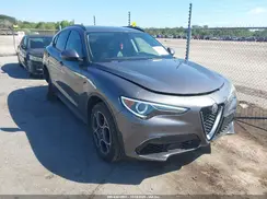 ZASFAKPN6J7B80153 2018 ALFA ROMEO STELVIO