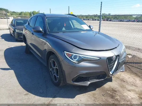 ZASFAKPN6J7B80153 2018 ALFA ROMEO STELVIO