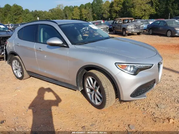 ZASFAKPN6J7B83005 2018 ALFA ROMEO STELVIO