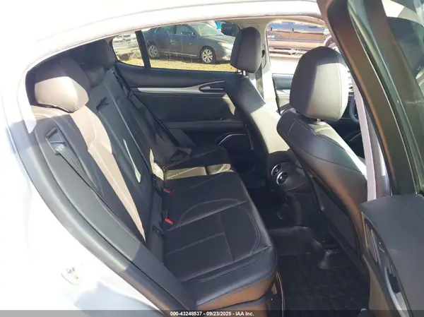 ZASFAKPN6J7B83005 2018 ALFA ROMEO STELVIO - Image 8