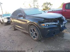 ZASFAKPN7J7B65094 2018 ALFA ROMEO STELVIO