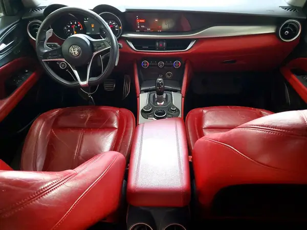 ZASFAKPN7J7B72756 2018 ALFA ROMEO STELVIO - Image 8