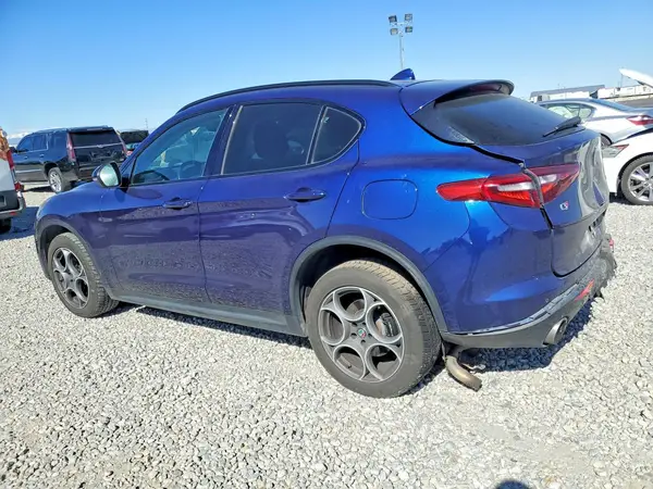 ZASFAKPN7J7B75978 2018 ALFA ROMEO STELVIO - Image 2