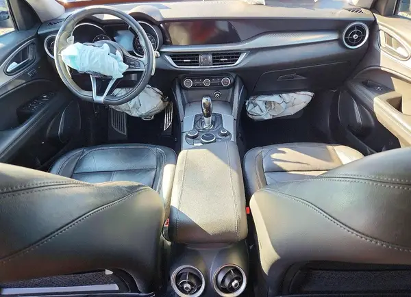 ZASFAKPN8J7B67579 2018 ALFA ROMEO STELVIO - Image 8