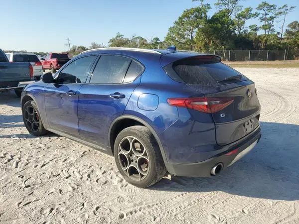 ZASFAKPN8J7B79408 2018 ALFA ROMEO STELVIO - Image 2